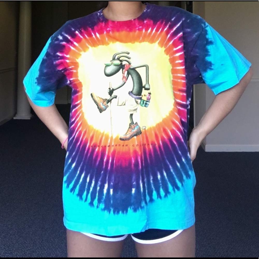 The duck company tie-dye Tee